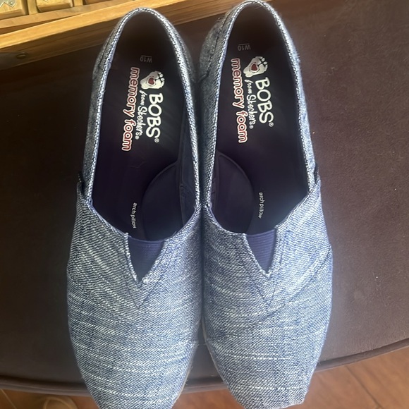 Bobs memory foam arch pillow shoes - Picture 2 of 7